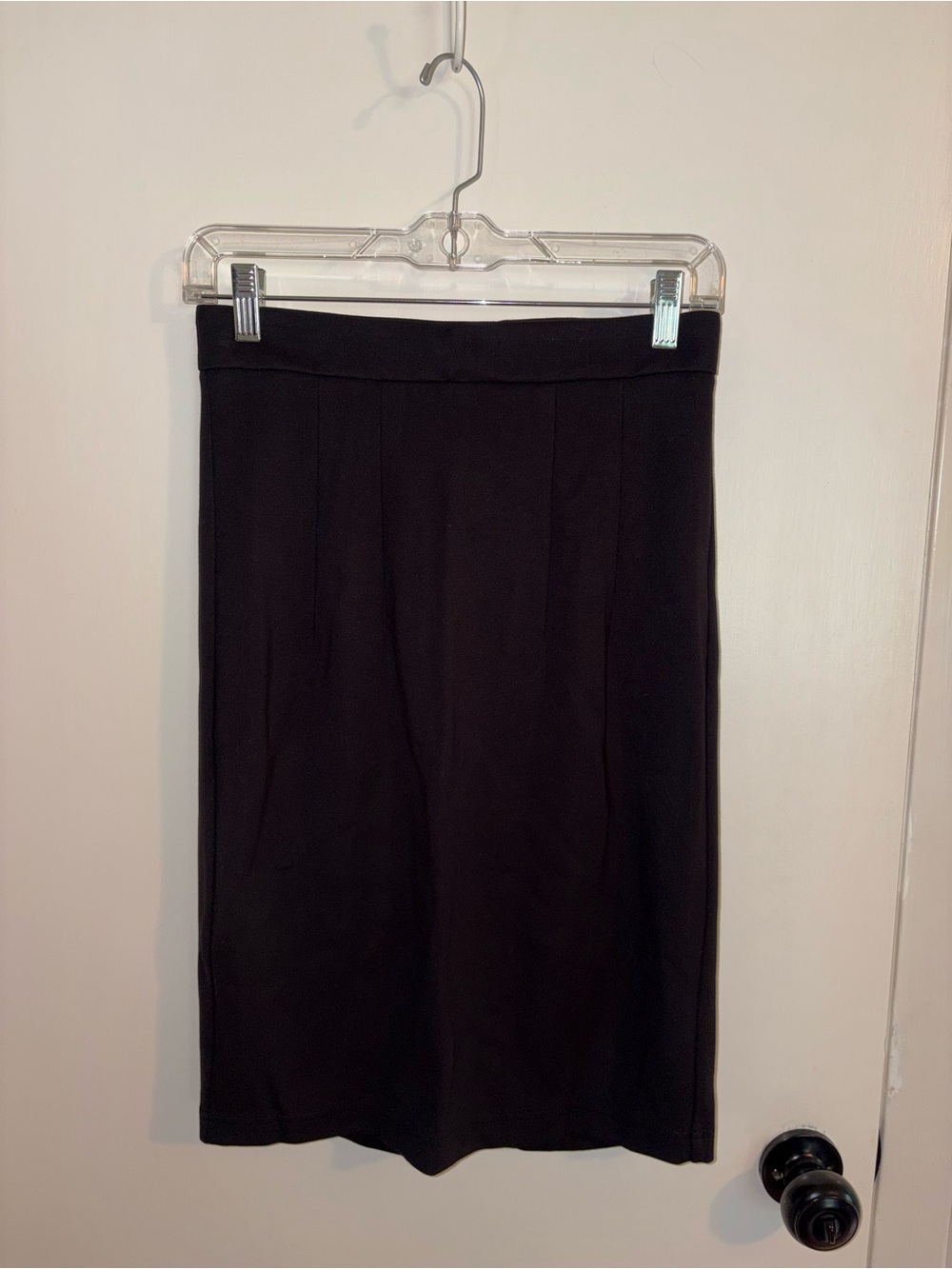 Women's Black Pencil Skirt — Tailored Office Staple